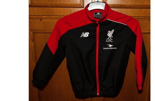 Liverpool eredeti Newbalance gyerek pulver/dzseki (122-es)