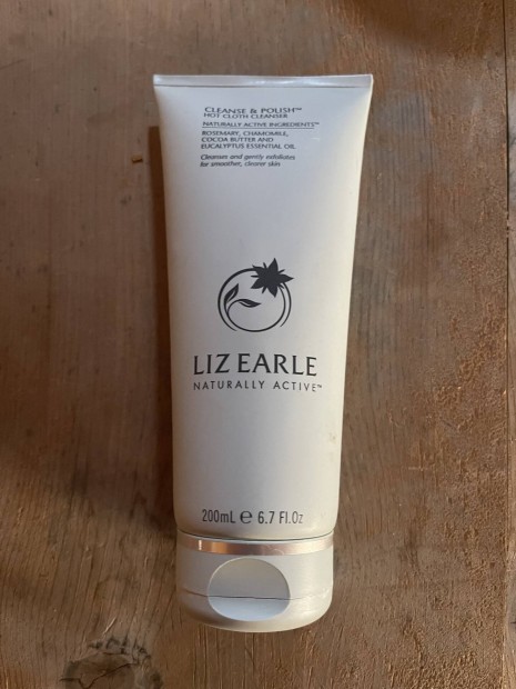 Liz Earle arcradr