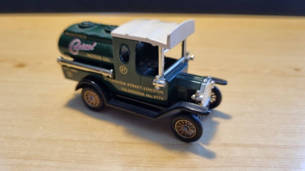 Lledo Castrol matchbox