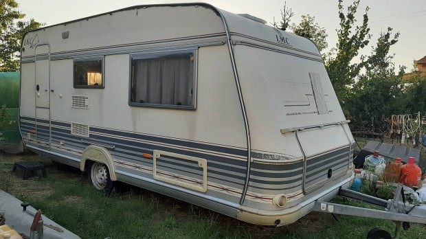 Lmc lakókocsi 5.2m×2.4m lakrész moverrel telepítésre eladó.