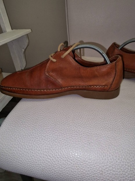 Loake L1 San Marino bőr férfi fűzős cipő 42