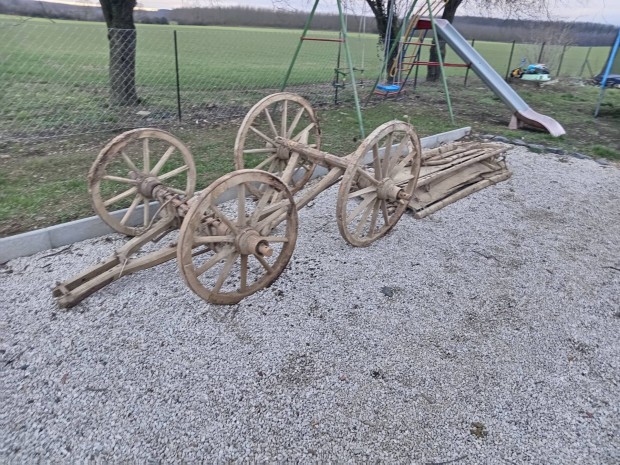 L�cs�s kocsi, fa lovaskocsi