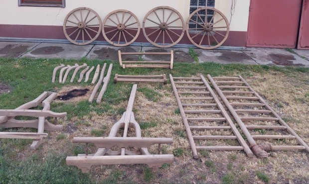 Lcss szekr tbb j darabja