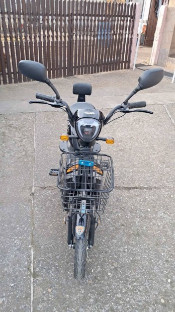 Lofty 0.5 Elektromos ker�kp�r 