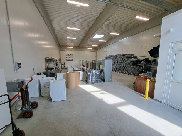 Logisztikai �s Web�ruh�z Adminisztr�tor