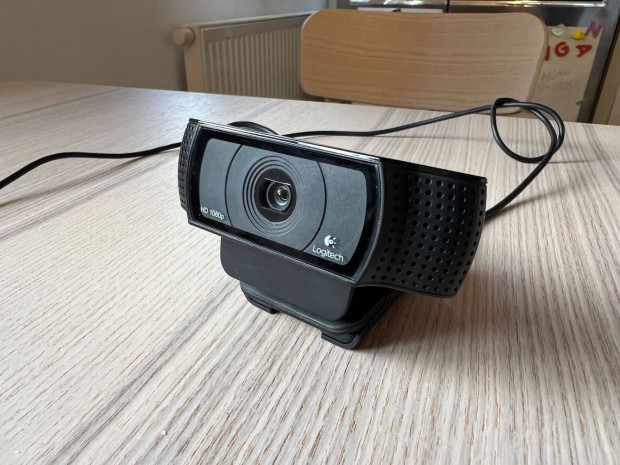 Logitech C920 1080p mikrofonos fekete webkamera