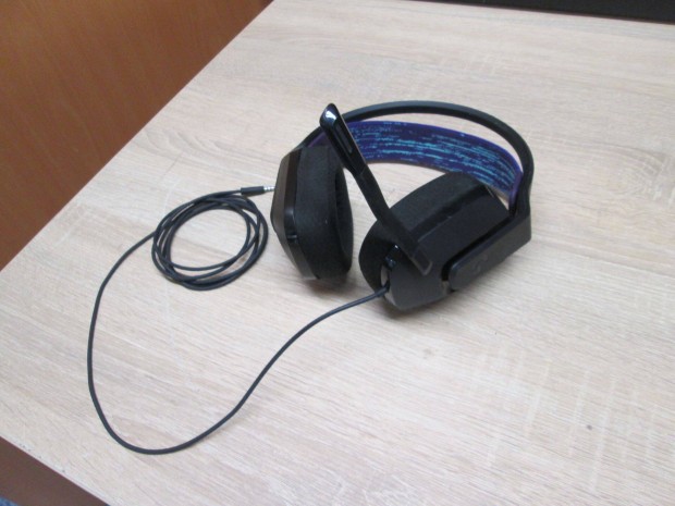 Logitech G335 jtkhoz tervezett vezetkes mikrofonos fejhallgat