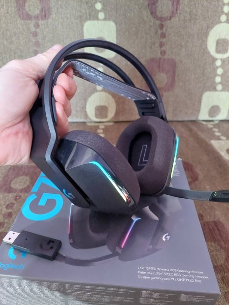 Logitech G733 vezetk nlkli fejhallgat