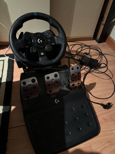 Logitech G923