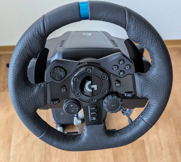 Logitech G923 PS + PC Trueforce kormny + Wheel Stand Pro llvny