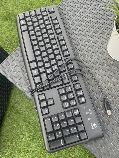 Logitech K120 billenty�zet