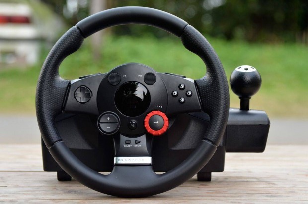 Logitech driving force gt kormny pc/playstation