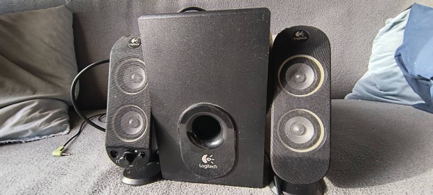 Logitech hangfal hangrendszer hangfalszett