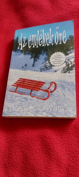 Lois Lowry-Az emlkek re /jszer/