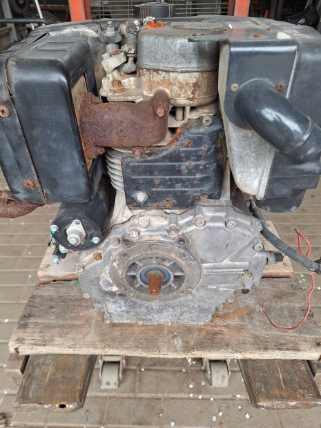 Lombardini15ld 440 alkatr�sznek