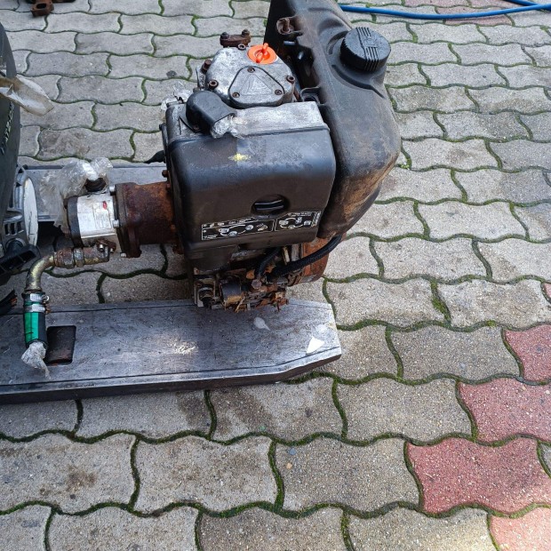 Lombardini 15 LD 400 diesel motor s hidraulika szvatty