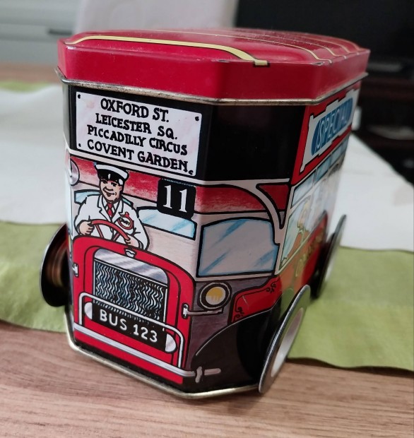 London busz cukorkás doboz