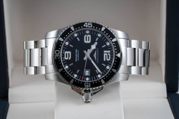 Longines Hydro-Conquest 44 Automatic