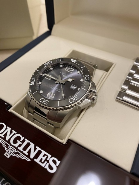 Longines hydroconquest 43mm creamic