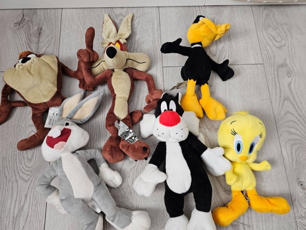 Looney tunes plüssök egybe