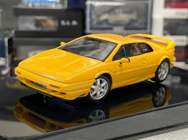 Lotus Esprit V8 1996 1:43 1/43 Autoart 55403