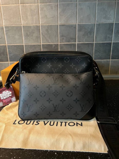 Louis Vuitton Trio Messenger