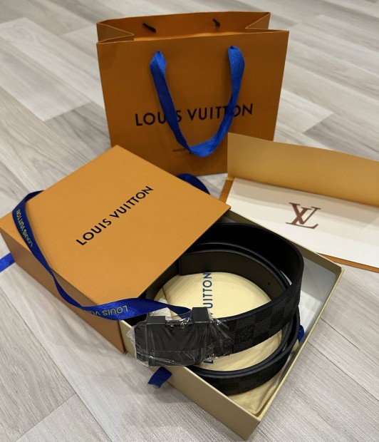 Louis Vuitton fekete v, 105, j