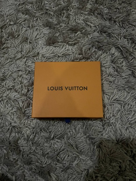 Louis Vuitton pnztrca 