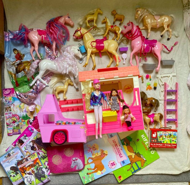 Lovas barbie csomag.10 l,3 barbie+ kiegsztk