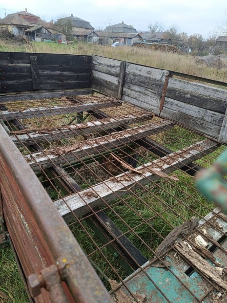 Lovaskocsi elad , cserlhet 