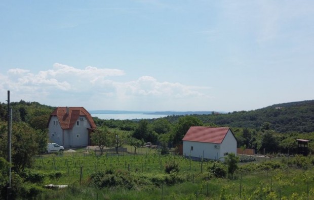 Lovason panorms, bepthet klterlet elad