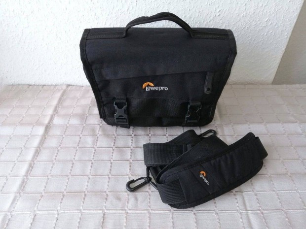 Lowepro m-Trekker SH 150 fots tska