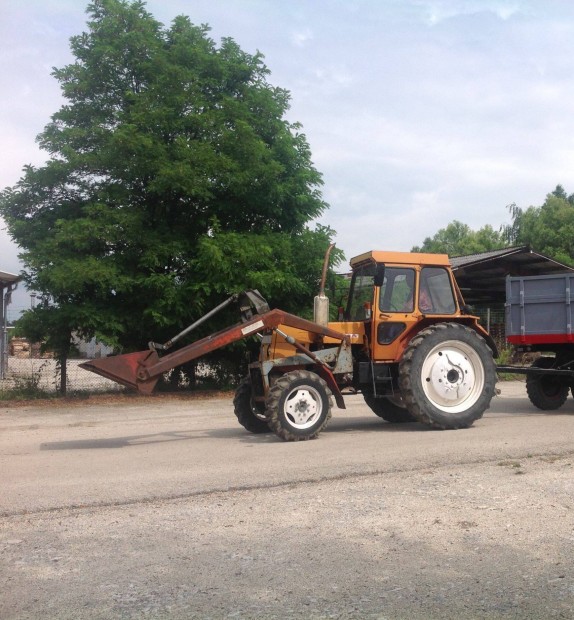 Ltz 55 Homlokrakds traktor, hozztartoz gpekkel elad