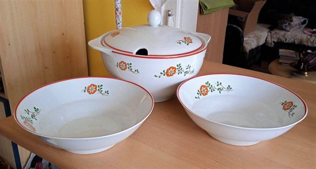 Lubiana levestál két tálaló tállal, lengyel porcelán