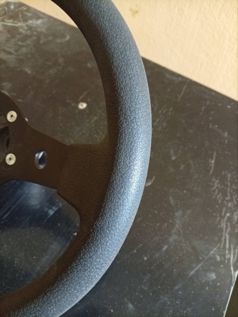 Luisi sportkorm�ny elad� 