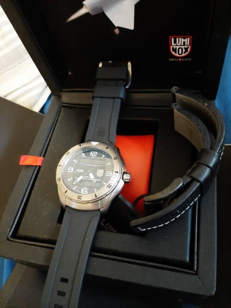 Luminox SXC karra elad 