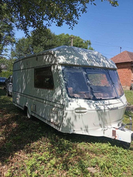 Lunar 400-2 Clubman lakkocsi