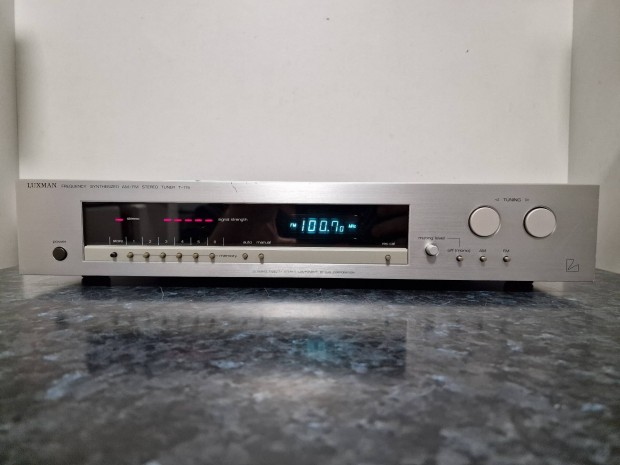Luxman T-115 rádió tuner