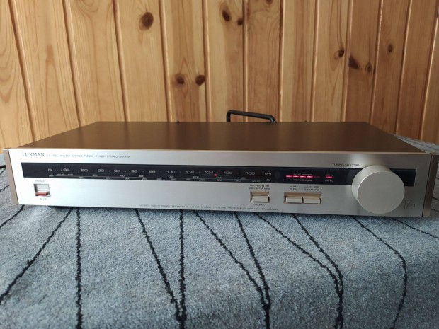 Luxman T-210L tuner