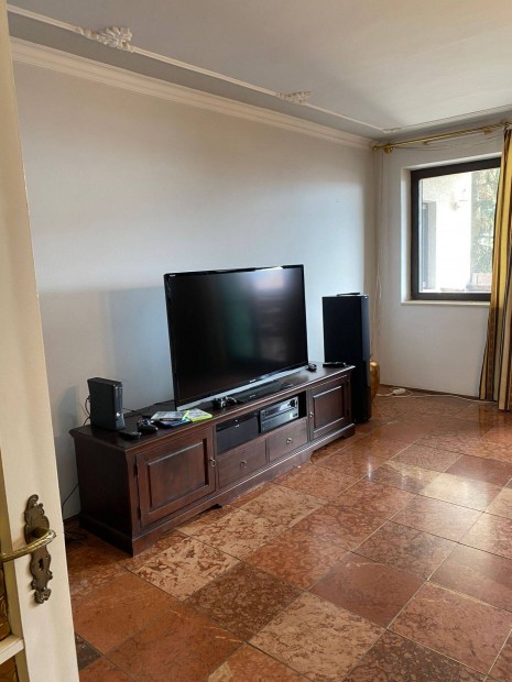 Luxury Villa in a forest 10min drive from city center