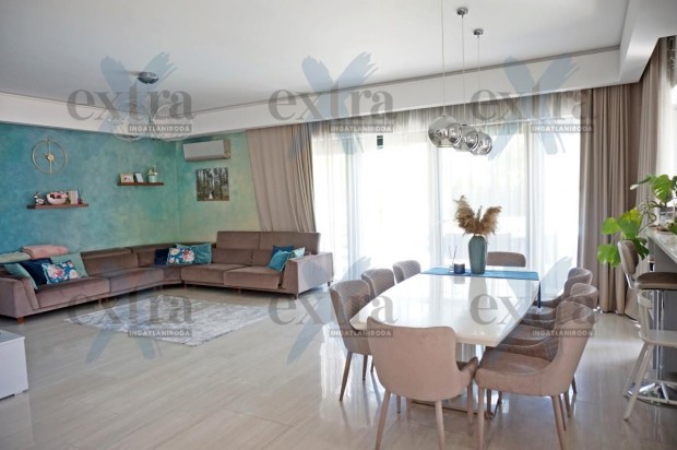 Luxus csal�di h�z �jszegeden!