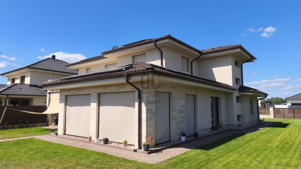 Luxus h�z Pallag �j r�sz�n elad�.