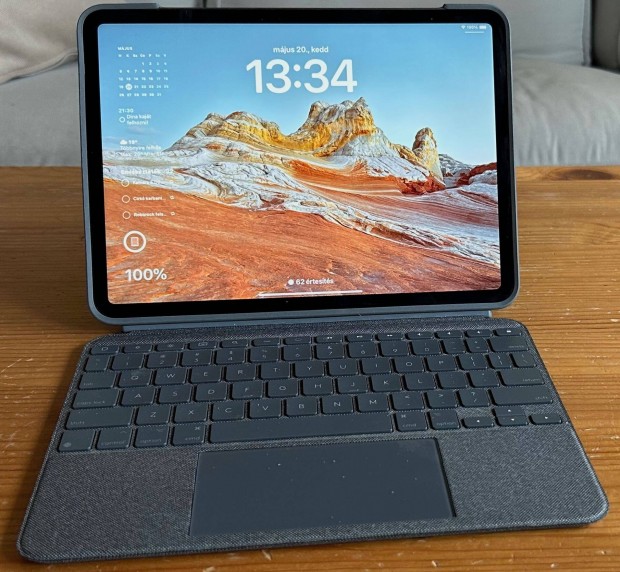 M1 ipad Pro + Logitech Folio Touch billentyűzetes tok