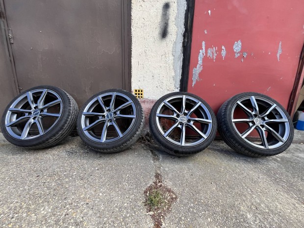 MAK 17" 4x100, ritka grafit-met�l alufelni szett -195/40 R17 gumikkal