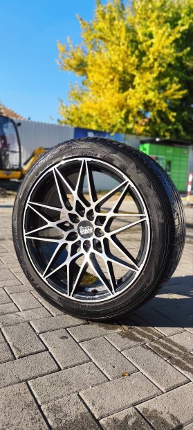 MAM Felniszett gumival 19" 5X112
