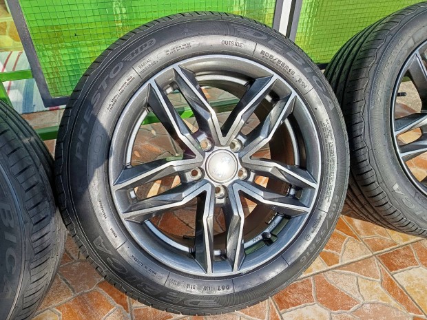 MAM RS3 grafit alufelni, 5x108, 7x16, et45 + 30km-es Debica 205/55 r16