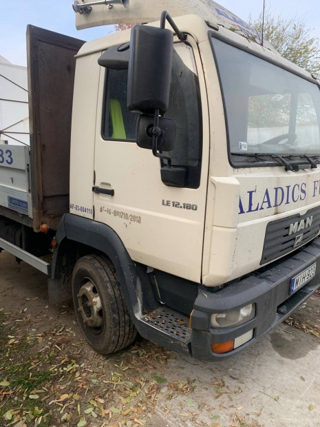 MAN M2000L plats