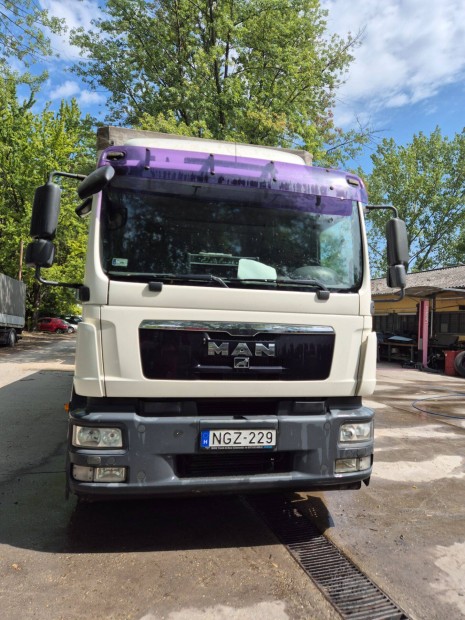MAN TGM 12.280 emelőhátfallal, vontatással