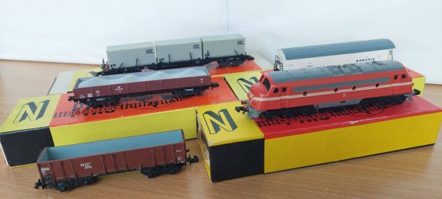MV M61 Nohab + 4 ngytengelyes tehervagon, Piko VEB N