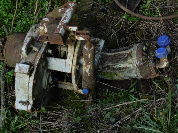 MAZ Felsvz Forgatm Hidromotor, tttelhz, Fkdob Fkhenger